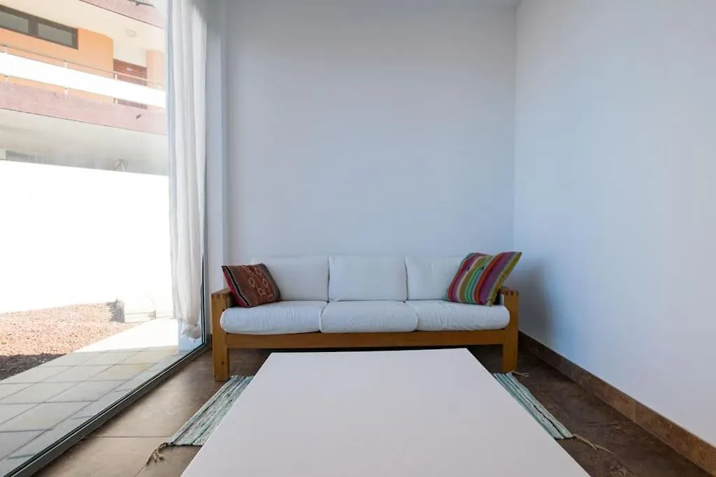 דירה באיאמר Peaceful Modern Beach Home